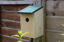 Load image into Gallery viewer, Bird Nesting Box With Built In Wi-Fi Camera
